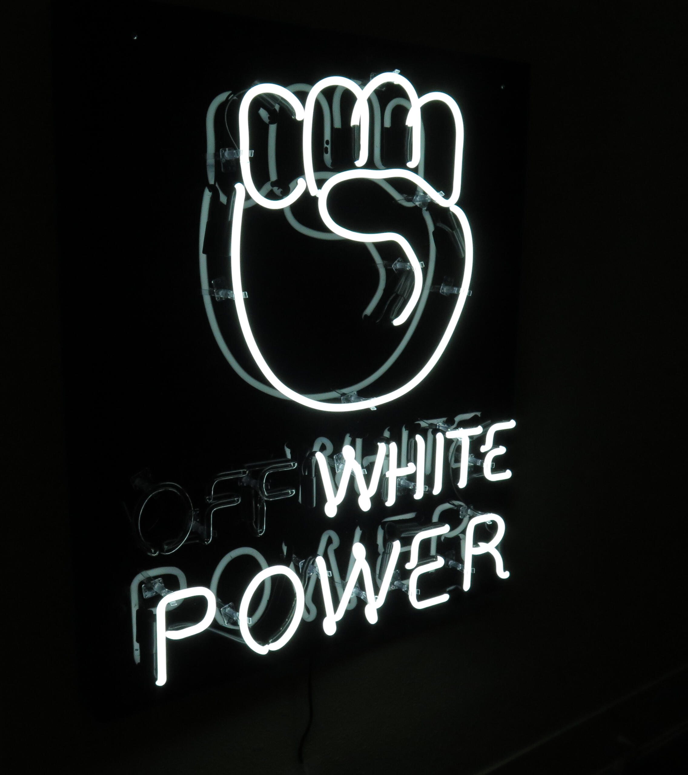 "(off) white power," neon courtesy of the "King of Neon", Courtesy Manuel Diz’ collection, 2017
